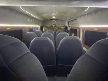 Xe 16 chỗ Ford Transit