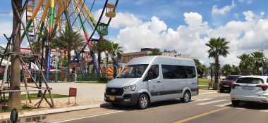 Xe 16 chỗ Huyndai Solati