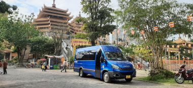 Xe 16 chỗ Thaco Iveco